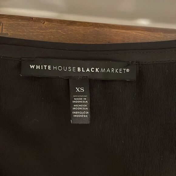 NWOT White House Black Market Long Sleeve V-Neck Top Size XS - Picture 8 of 9